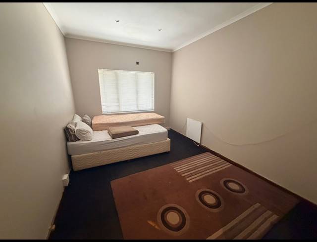 3 BEDROOM FREESTANDING TO LET IN MILL PARK